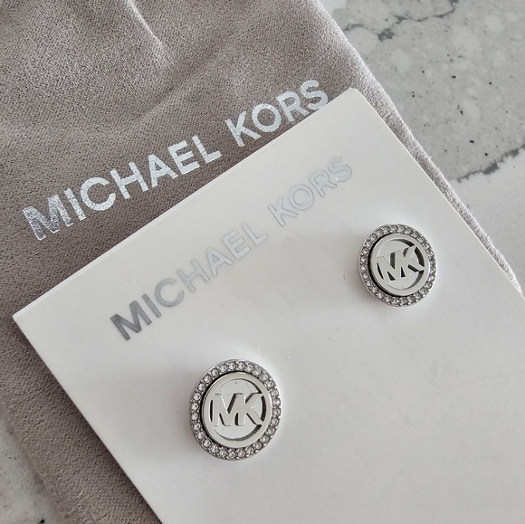 NWT Michael Kors Silver Tone Crystal Monogram Pave,Stud Round Earrings - Picture 1 of 4